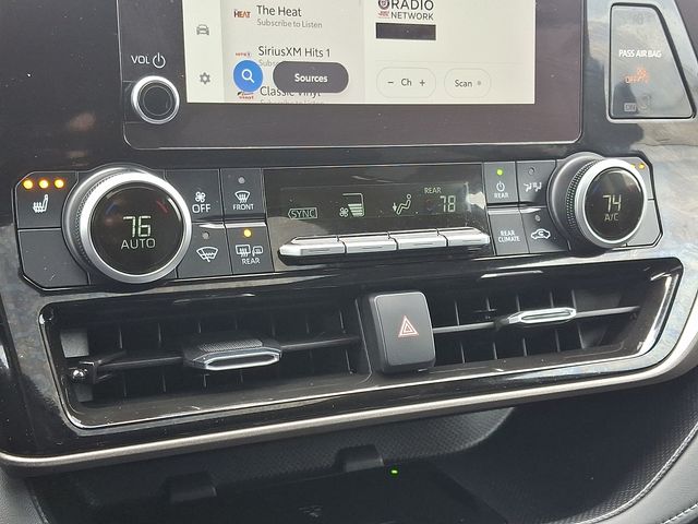 Thumbnail: 2024 Toyota Highlander - 18