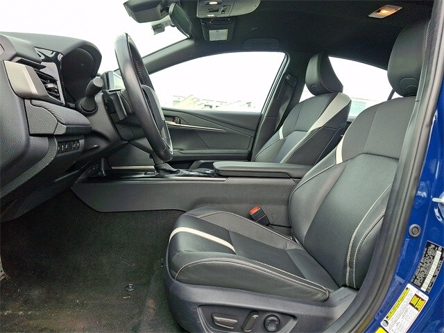 Thumbnail: 2025 Toyota Camry - 13