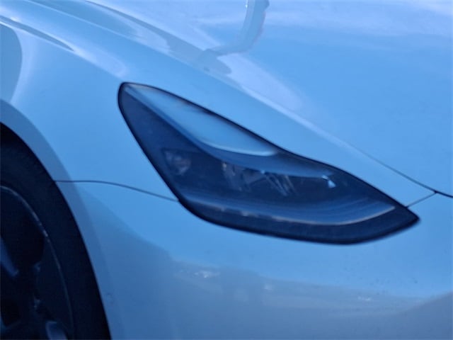 Thumbnail: 2022 Tesla Model 3 - 4