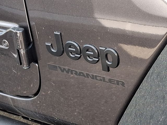 Thumbnail: 2025 Jeep Wrangler - 10