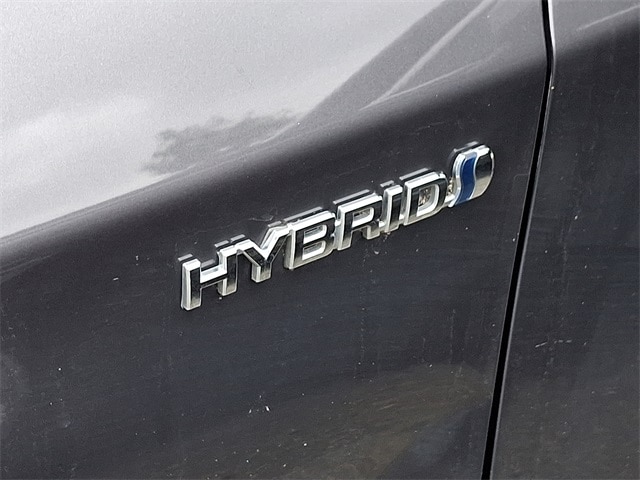 Thumbnail: 2012 Toyota Prius - 6