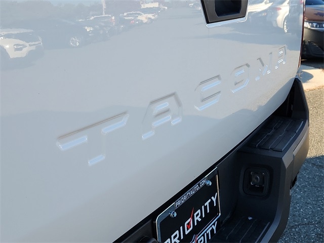 Thumbnail: 2025 Toyota Tacoma - 18