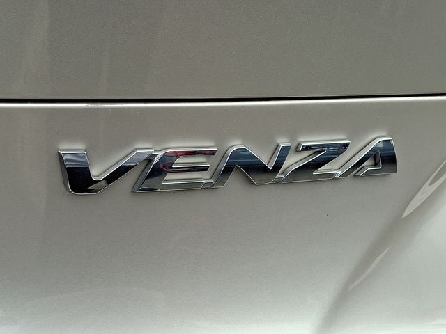 Thumbnail: 2021 Toyota Venza - 9