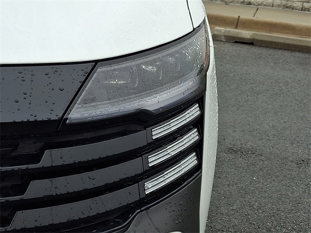 Thumbnail: 2025 Nissan Kicks - 9