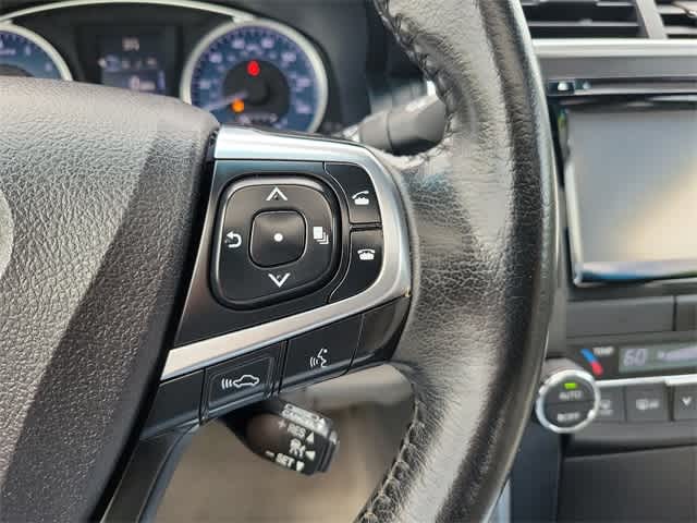 Thumbnail: 2015 Toyota Camry - 17