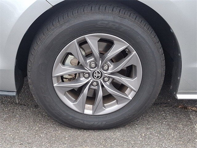 Thumbnail: 2024 Toyota Sienna - 8