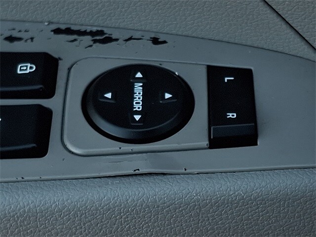 Thumbnail: 2017 Hyundai Elantra - 26