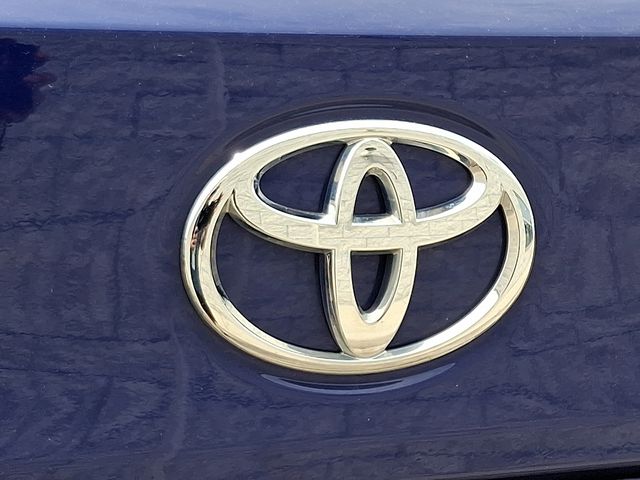 Thumbnail: 2023 Toyota Corolla Cross - 8