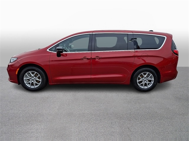 Thumbnail: 2025 Chrysler Pacifica - 7