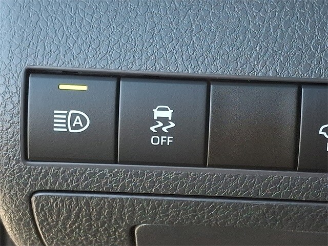 Thumbnail: 2022 Toyota Camry - 25