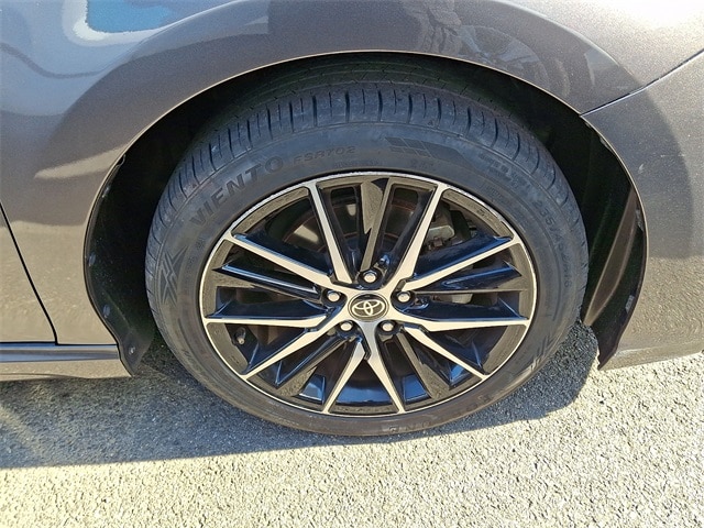 Thumbnail: 2023 Toyota Camry - 6