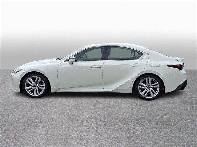 2023 Lexus IS 300 7
