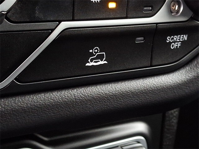 Thumbnail: 2025 Jeep Wrangler - 26