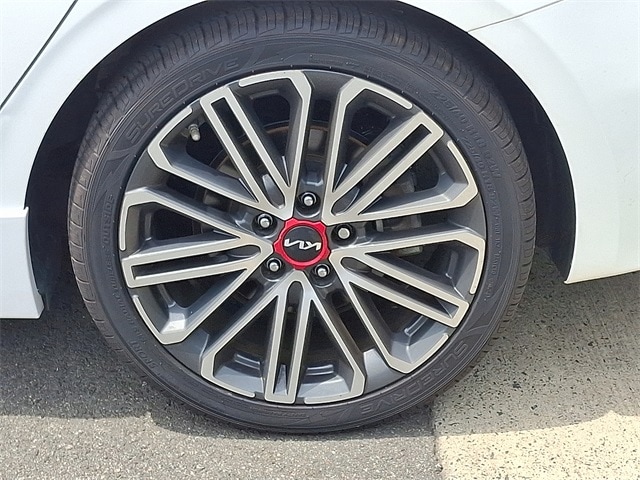 Thumbnail: 2023 Kia Forte - 8