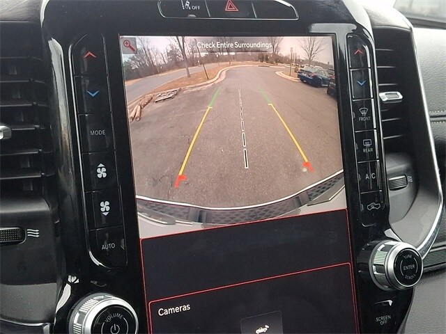 Thumbnail: 2025 RAM 1500 - 18