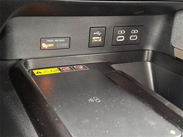 Thumbnail: 2025 Toyota Camry - 24