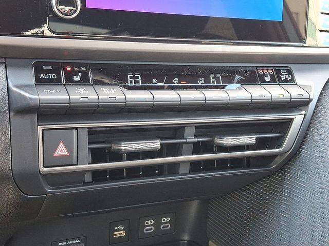 Thumbnail: 2026 Toyota Camry - 13