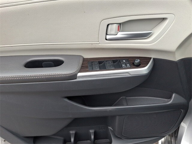 Thumbnail: 2024 Toyota Sienna - 13