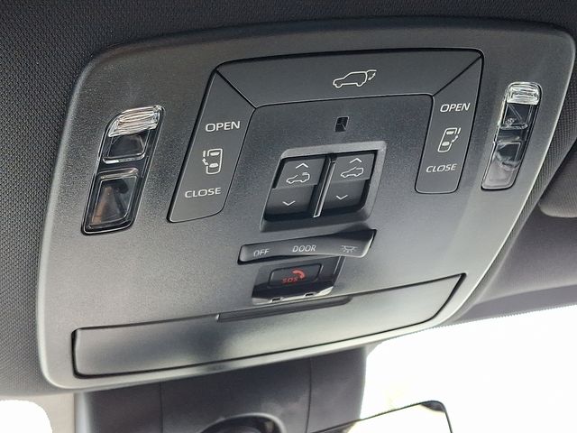 Thumbnail: 2026 Toyota Sienna - 20