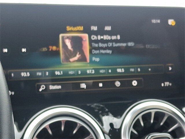 Thumbnail: 2023 Mercedes-Benz GLA - 17