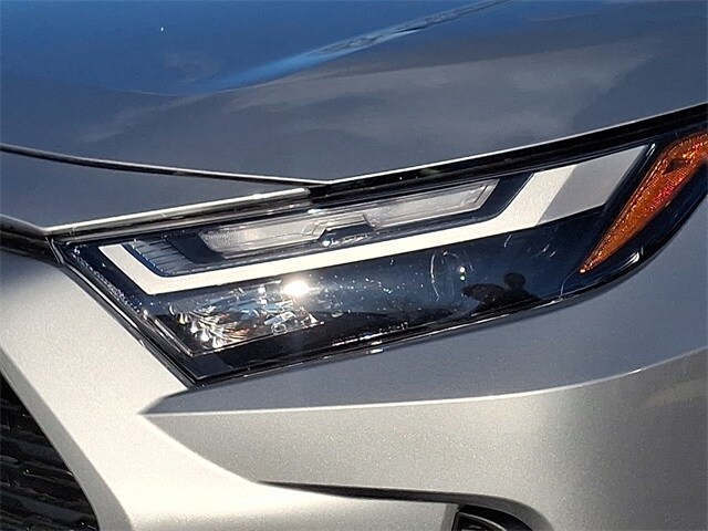 Thumbnail: 2025 Toyota RAV4 - 9