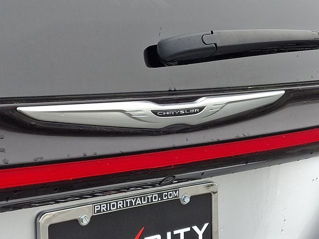 Thumbnail: 2024 Chrysler Pacifica - 32