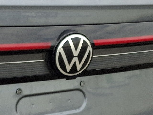 Thumbnail: 2025 Volkswagen Taos - 30