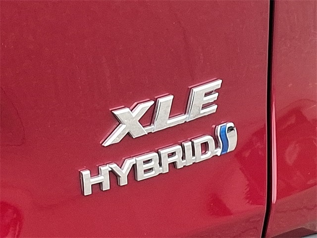 Thumbnail: 2022 Toyota RAV4 - 25
