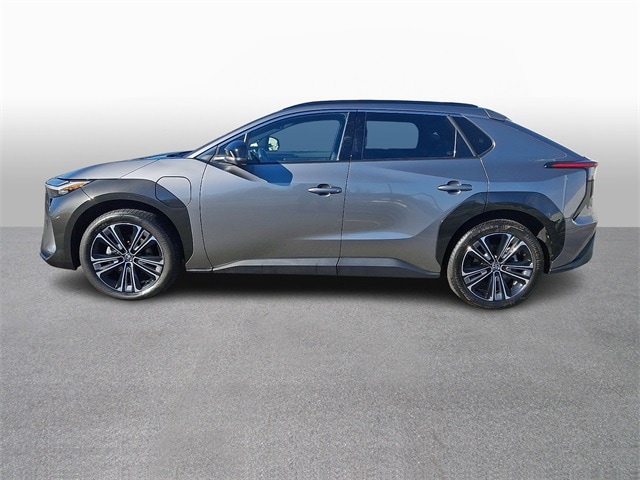 Thumbnail: 2023 Toyota bZ4X - 7