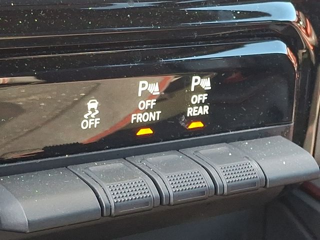 Thumbnail: 2025 RAM 1500 - 26