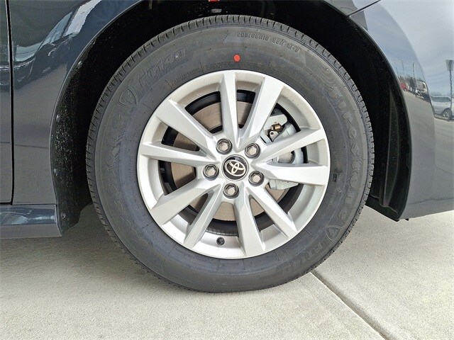 Thumbnail: 2026 Toyota Camry - 8