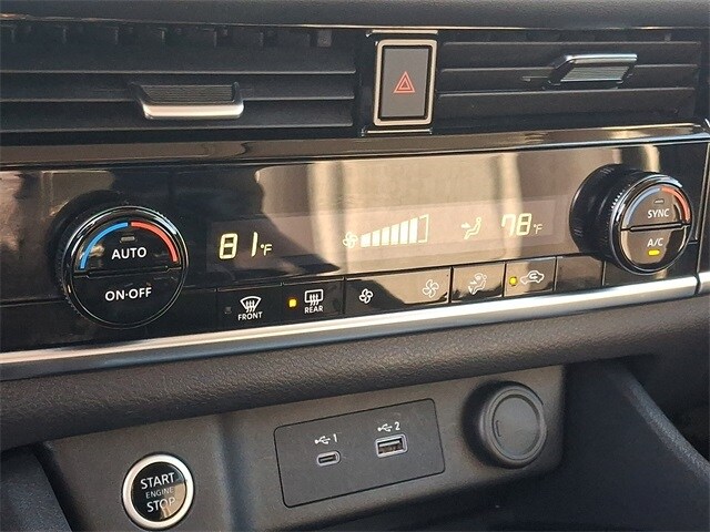 Thumbnail: 2022 Nissan Rogue - 15