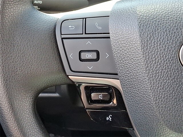 Thumbnail: 2025 Toyota Camry - 17