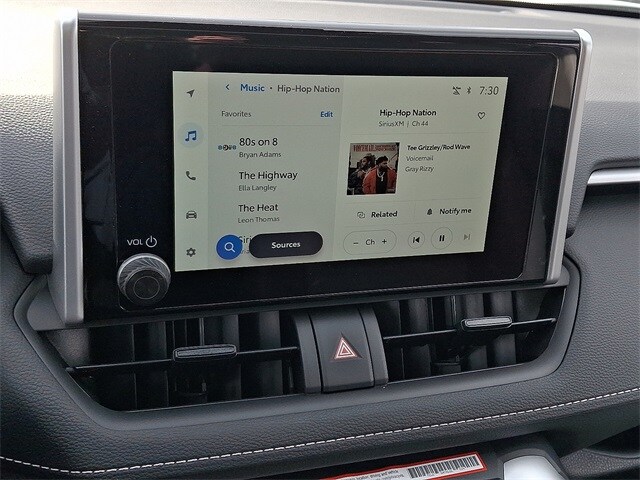 Thumbnail: 2025 Toyota RAV4 - 15