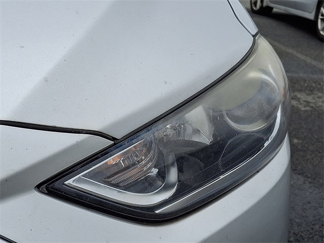 Thumbnail: 2018 Hyundai Elantra - 8