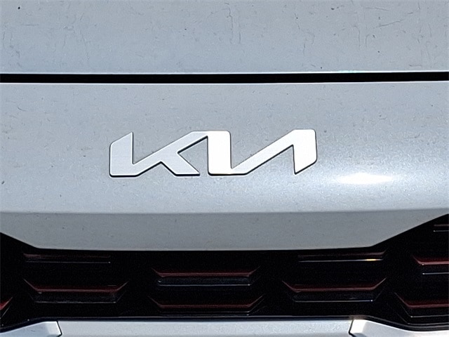 Thumbnail: 2023 Kia Forte - 6