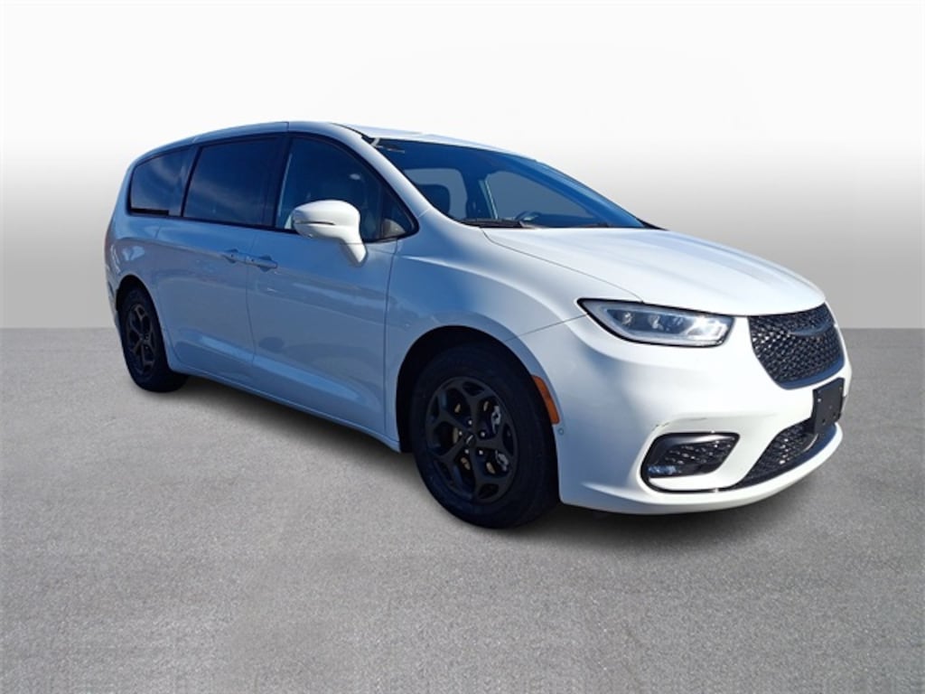 Used 2022 Chrysler Pacifica Hybrid Touring L Minivan/Van