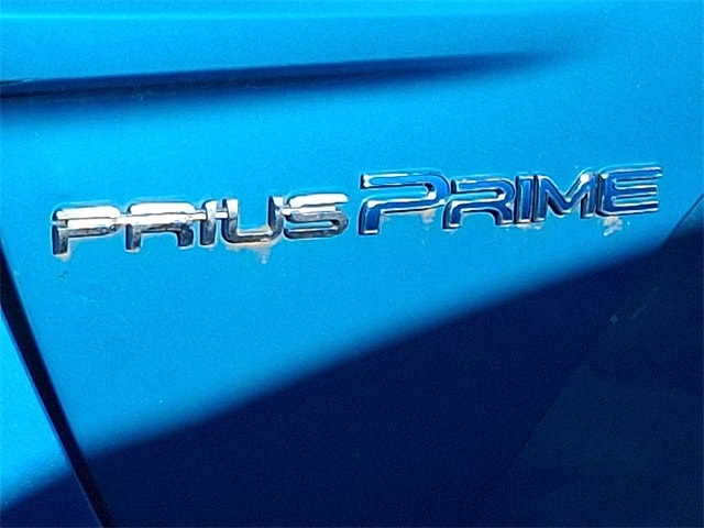 Thumbnail: 2017 Toyota Prius Prime - 10