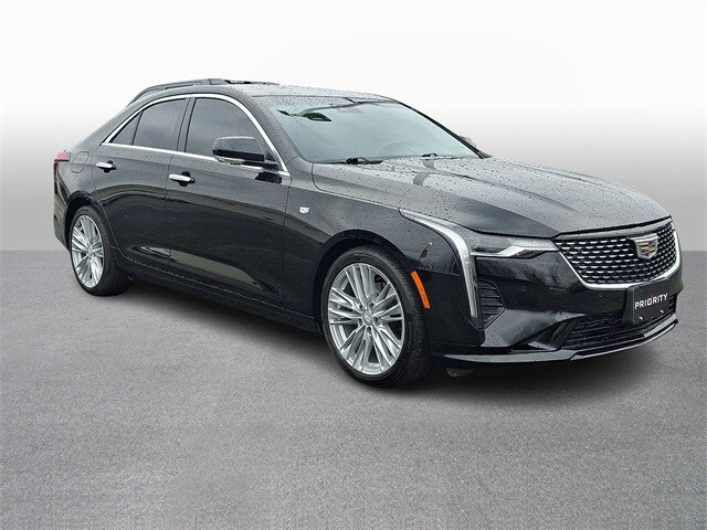 Thumbnail: 2024 Cadillac CT4 - 3