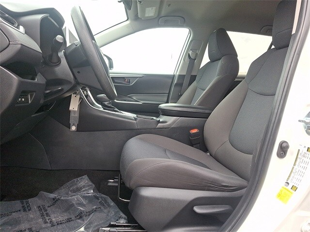 Thumbnail: 2024 Toyota RAV4 - 13