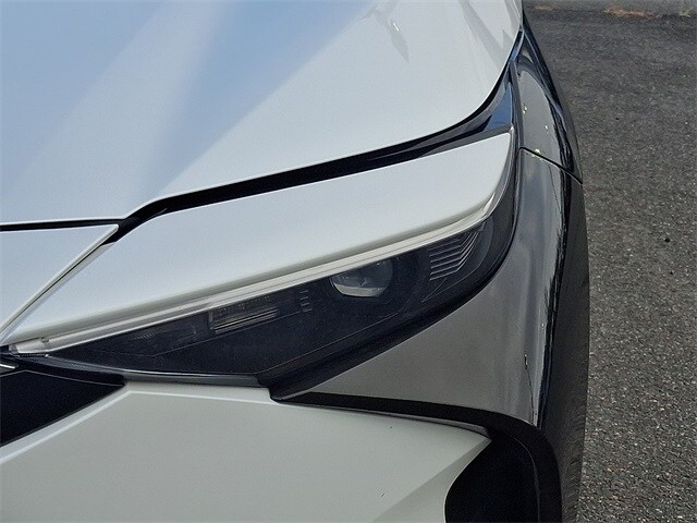 Thumbnail: 2024 Toyota bZ4X - 9