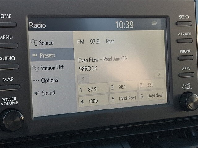 Thumbnail: 2019 Toyota RAV4 - 17