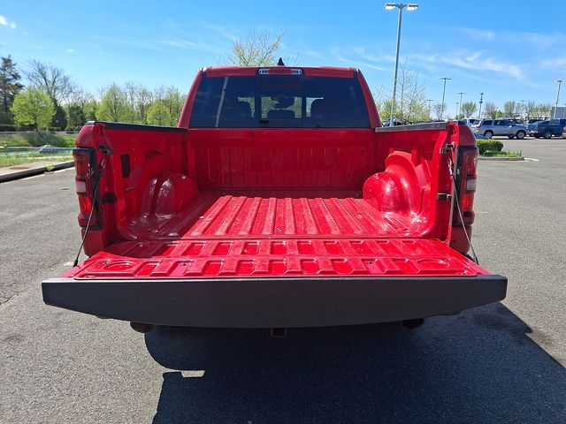 Thumbnail: 2025 RAM 1500 - 32