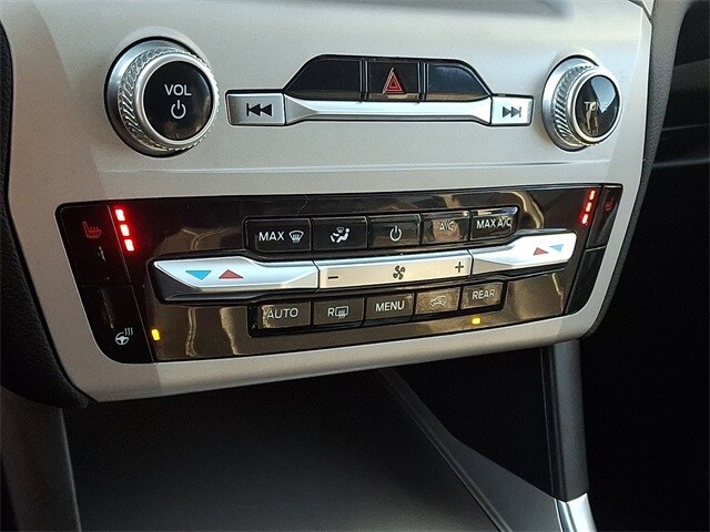 Thumbnail: 2023 Ford Explorer - 16