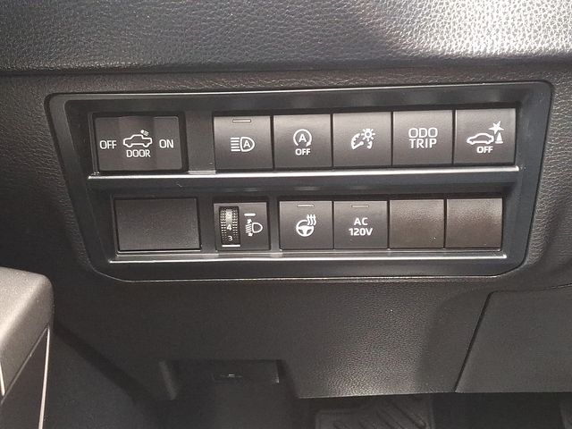 Thumbnail: 2023 Toyota Tundra - 23