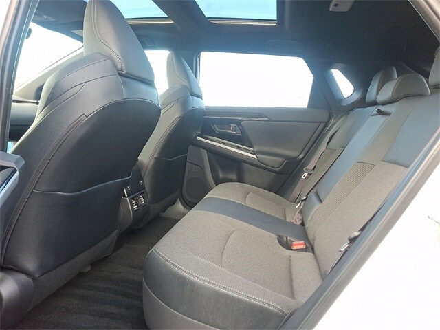 Thumbnail: 2024 Toyota bZ4X - 10