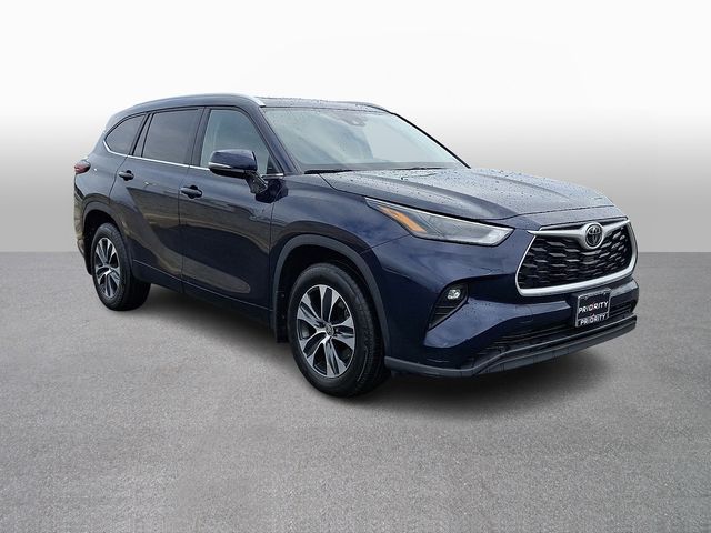 Thumbnail: 2024 Toyota Highlander - 4