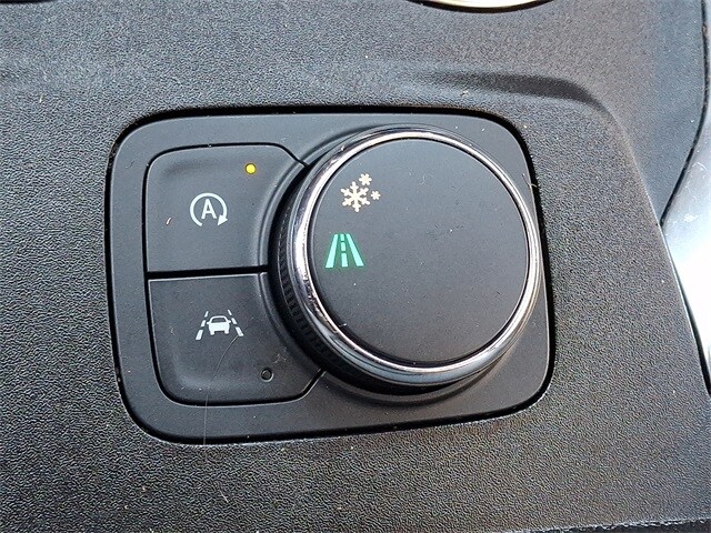 Thumbnail: 2023 Chevrolet Traverse - 24