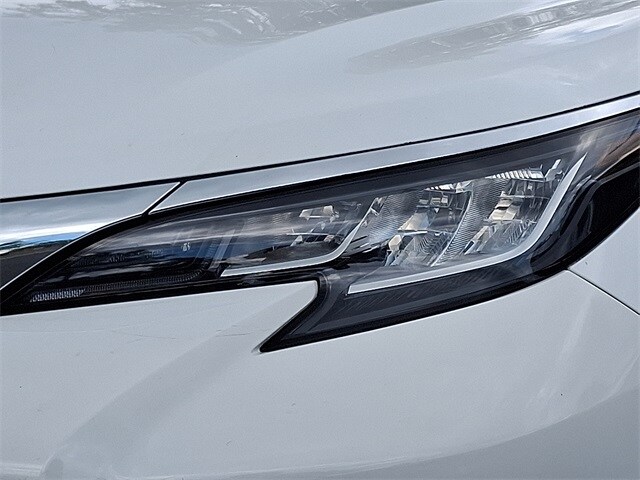 2021 Toyota Sienna LE 9