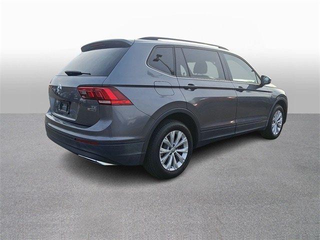 Thumbnail: 2018 Volkswagen Tiguan - 4